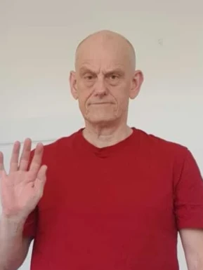 English men looking for love