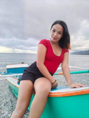 <span>Barbie, 51</span> <span style='width: 25px; height: 16px; float: right; background-image: url(/bitmaps/flags_small/PH.PNG)'> </span><br><span>Malolos, Philippines</span> <input type='button' class='joinbtn' style='float: right' value='JOIN NOW' />