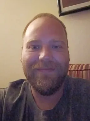 American men looking for love