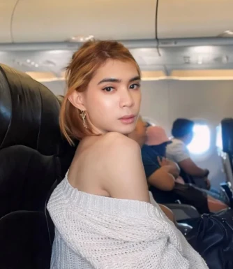 <span>Rhian, 24</span> <span style='width: 25px; height: 16px; float: right; background-image: url(/bitmaps/flags_small/PH.PNG)'> </span><br><span>Makati, ฟิลิปปินส์</span> <input type='button' class='joinbtn' style='float: right' value='JOIN NOW' />