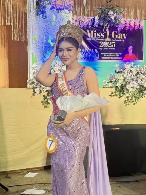 <span>Jennifer, 27</span> <span style='width: 25px; height: 16px; float: right; background-image: url(/bitmaps/flags_small/PH.PNG)'> </span><br><span>Manila, 菲律宾</span> <input type='button' class='joinbtn' style='float: right' value='JOIN NOW' />