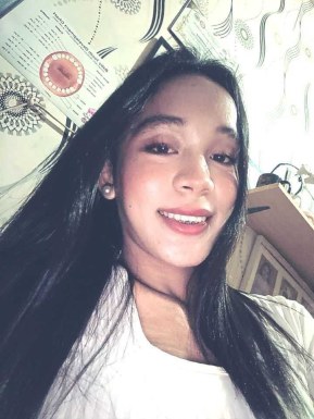 <span>Trixie, 21</span>&nbsp;<span style='width: 25px; height: 16px; float: right; background-image: url(/bitmaps/flags_small/PH.PNG)'>&nbsp;</span><br><span>Manila, Philippinen</span>&nbsp;<input type='button' class='joinbtn' style='float: right' value='JOIN NOW' />
