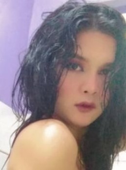 <span>Dahlia, 23</span> <span style='width: 25px; height: 16px; float: right; background-image: url(/bitmaps/flags_small/PH.PNG)'> </span><br><span>Manila, Philippines</span> <input type='button' class='joinbtn' style='float: right' value='JOIN NOW' />