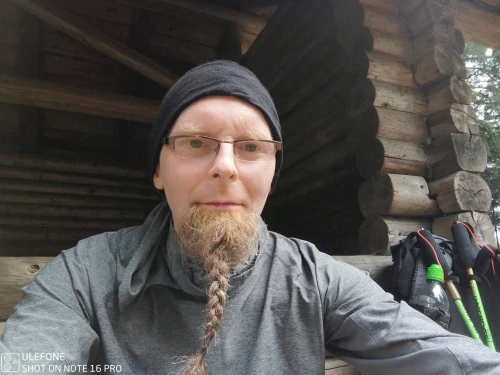 <span>Christian, 52</span> <span style='width: 25px; height: 16px; float: right; background-image: url(/bitmaps/flags_small/DE.PNG)'> </span><br><span>Cologne, Germany</span> <input type='button' class='joinbtn' style='float: right' value='JOIN NOW' />